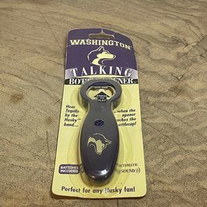2003 UW WASHINGTON HUSKIES TALKING  BOTTLE OPENER